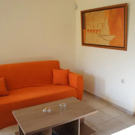 Apartman Ixia Jaliszósz